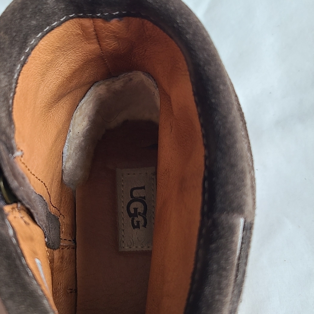 UGG Reid Moc - Picture 10 of 11
